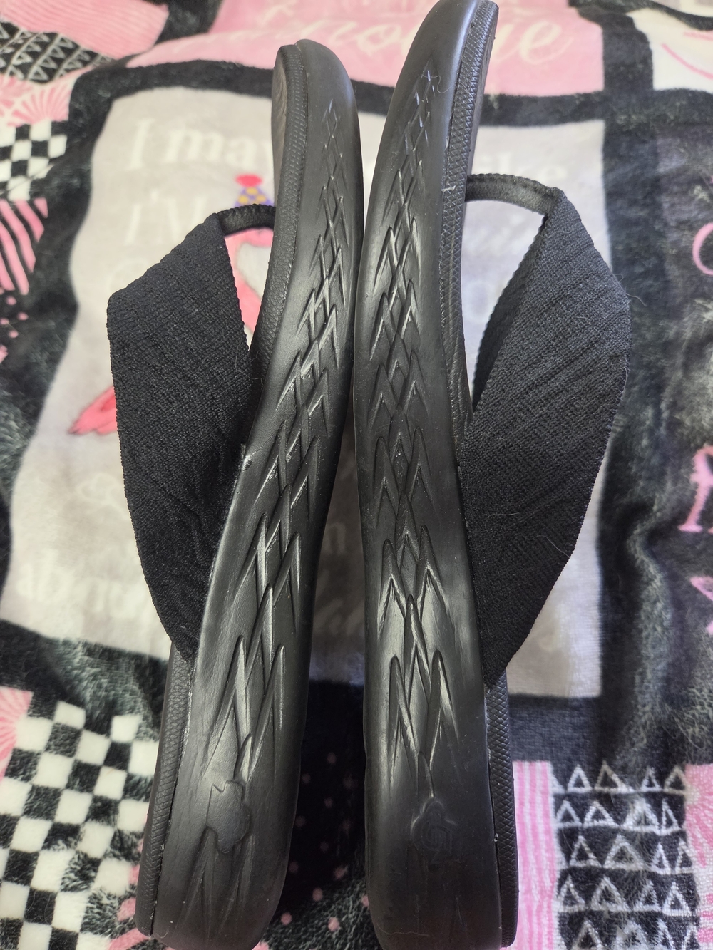 Skechers  Black Goga Mat Slide Sandals - Picture 4 of 9